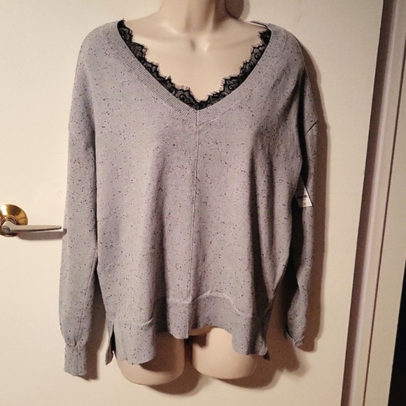 *NEW* ARDENE Women's Grey V-Neck Sweater with Black Lace Size Small NWT - Picture 1 of 3
